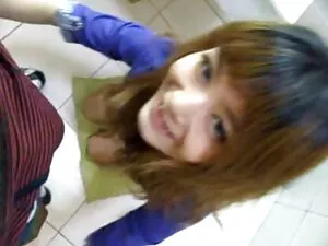 Rena Kousaki met un  ...