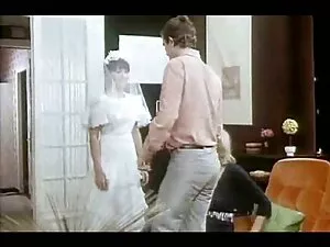 Teenie Anna film por ...