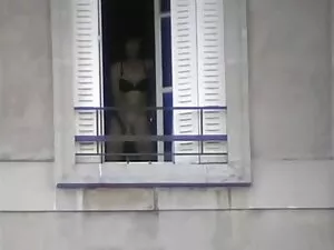 Heisse Hausfrau aus  ...